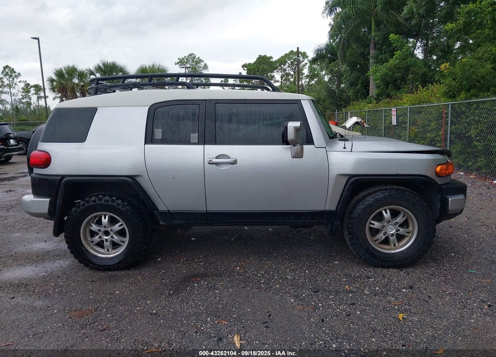 2008 TOYOTA FJ CRUISER VIN: JTEZU11FX80019280
