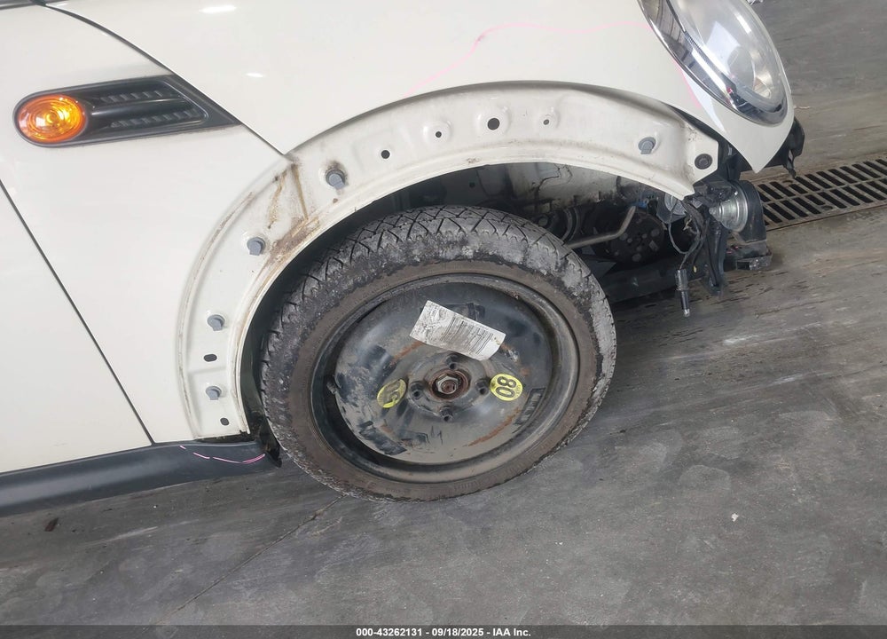 2013 MINI HARDTOP VIN: WMWSU3C5XDT690508