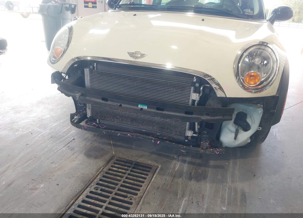 2013 MINI HARDTOP VIN: WMWSU3C5XDT690508