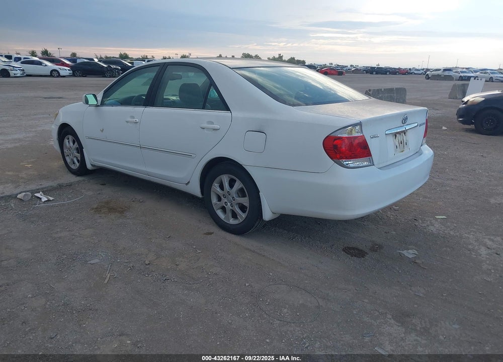 2005 TOYOTA CAMRY XLE VIN: 4T1BE32K65U385019
