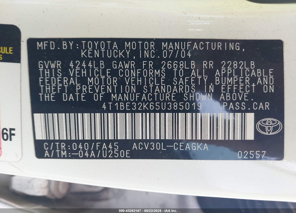 2005 TOYOTA CAMRY XLE VIN: 4T1BE32K65U385019