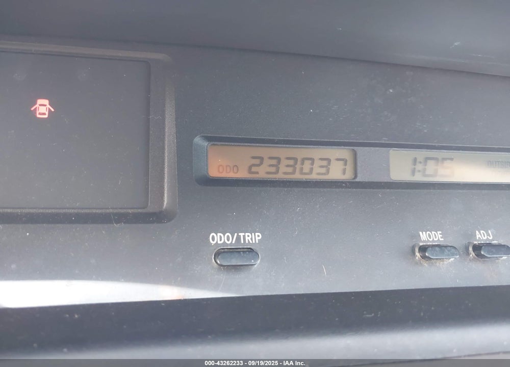 2004 TOYOTA AVALON XL VIN: 4T1BF28B34U378090