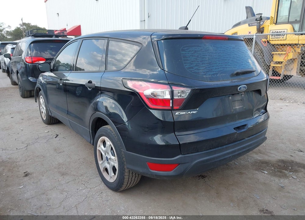 2017 FORD ESCAPE VIN: 1FMCU0F71HUC38428