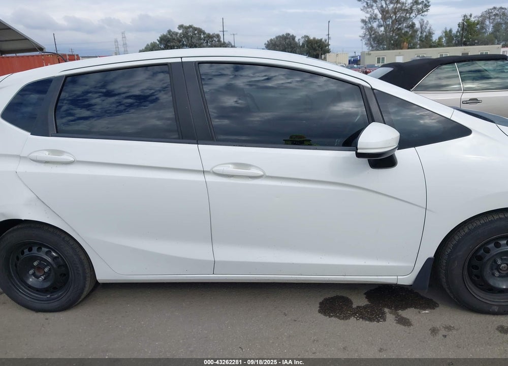 2018 HONDA FIT VIN: 3HGGK5H47JM735460