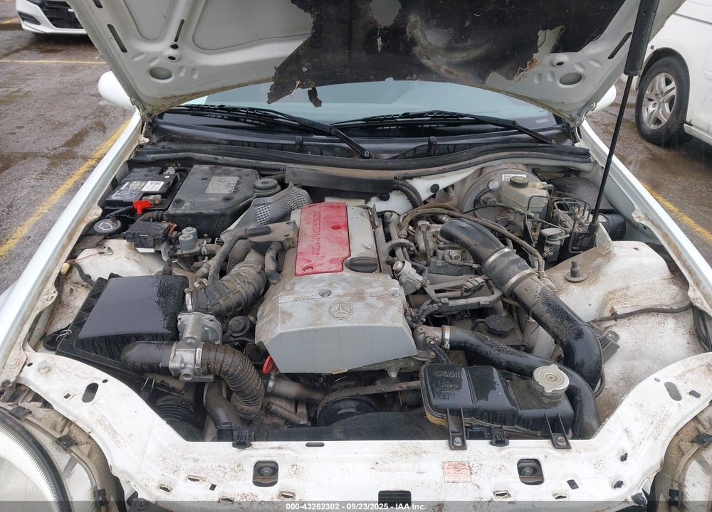 1999 MERCEDES-BENZ SLK 230 KOMPRESSOR VIN: WDBKK47F3XF081831