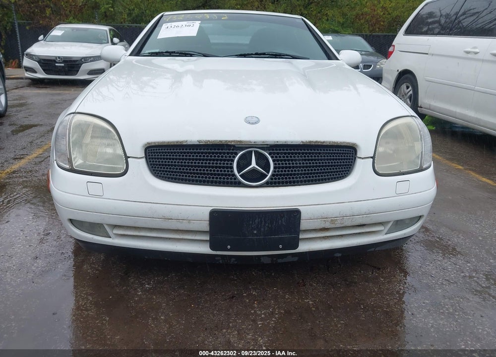1999 MERCEDES-BENZ SLK 230 KOMPRESSOR VIN: WDBKK47F3XF081831