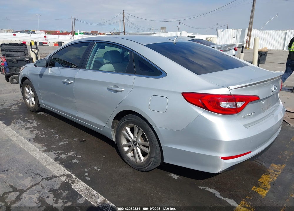 2017 HYUNDAI SONATA VIN: 5NPE24AF4HH557597