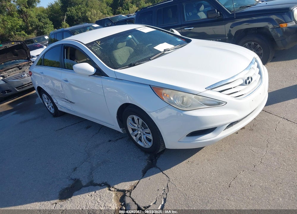 2013 HYUNDAI SONATA GLS VIN: 5NPEB4AC5DH564283