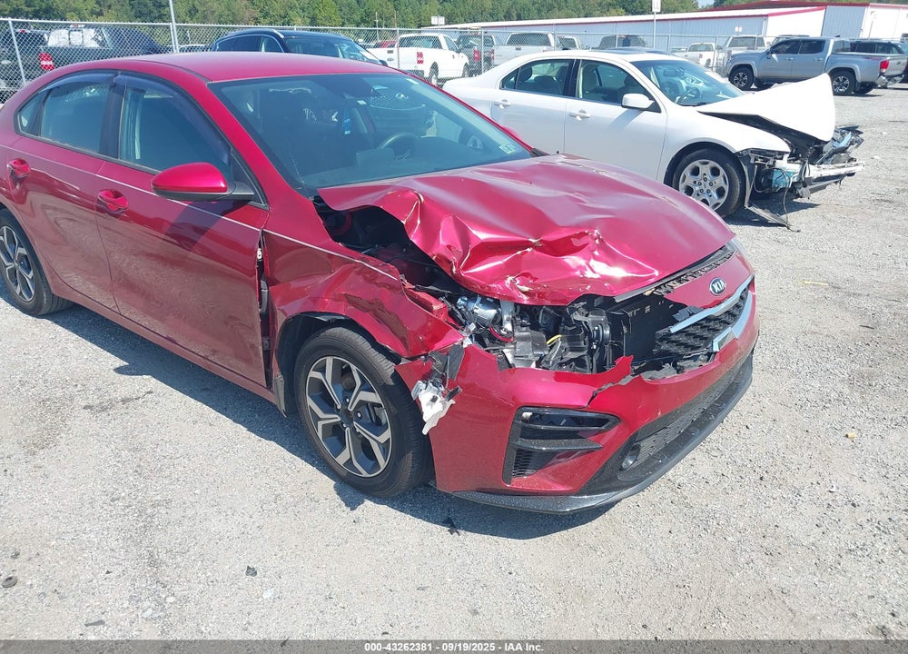 2020 KIA FORTE LXS VIN: 3KPF24AD1LE187581