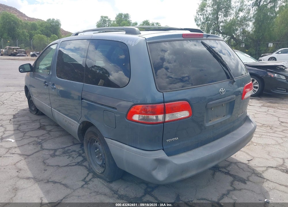 2003 TOYOTA SIENNA CE VIN: 4T3ZF19C03U532339