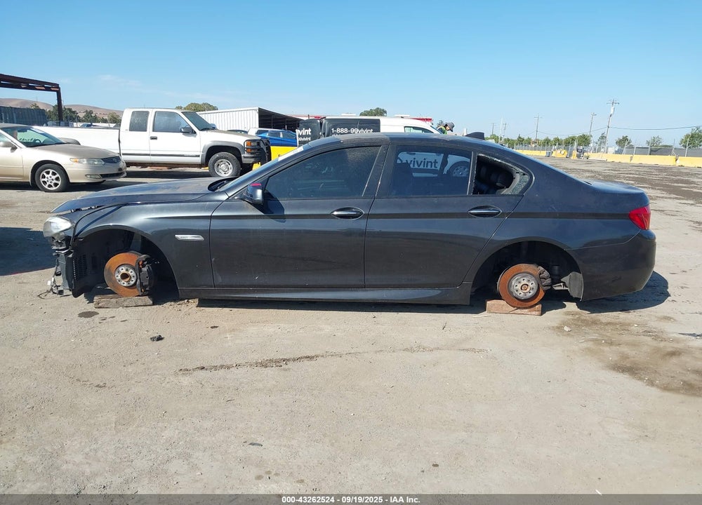 2013 BMW 5 SERIES VIN: WBAFR9C59DDX79633
