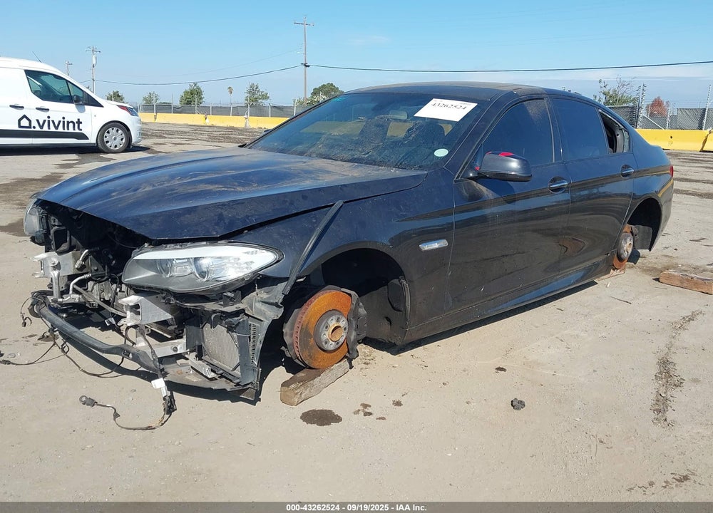 2013 BMW 5 SERIES VIN: WBAFR9C59DDX79633
