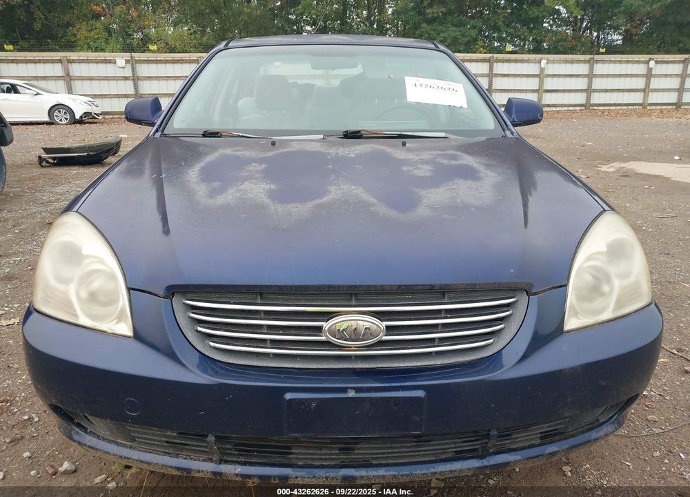 2007 KIA OPTIMA VIN: KNAGE123975156643