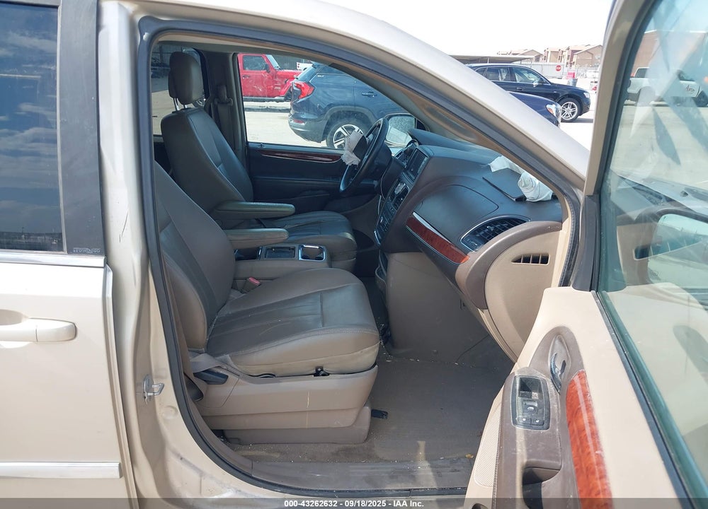 2014 CHRYSLER TOWN & COUNTRY TOURING VIN: 2C4RC1BGXER125468