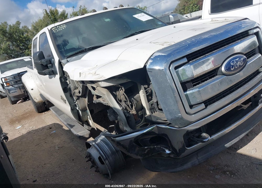 2011 FORD F-450 LARIAT VIN: 1FT8W4DT8BEA71692