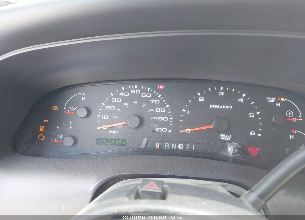 2005 FORD EXCURSION XLS/XLT VIN: 1FMNU41S05EB25748
