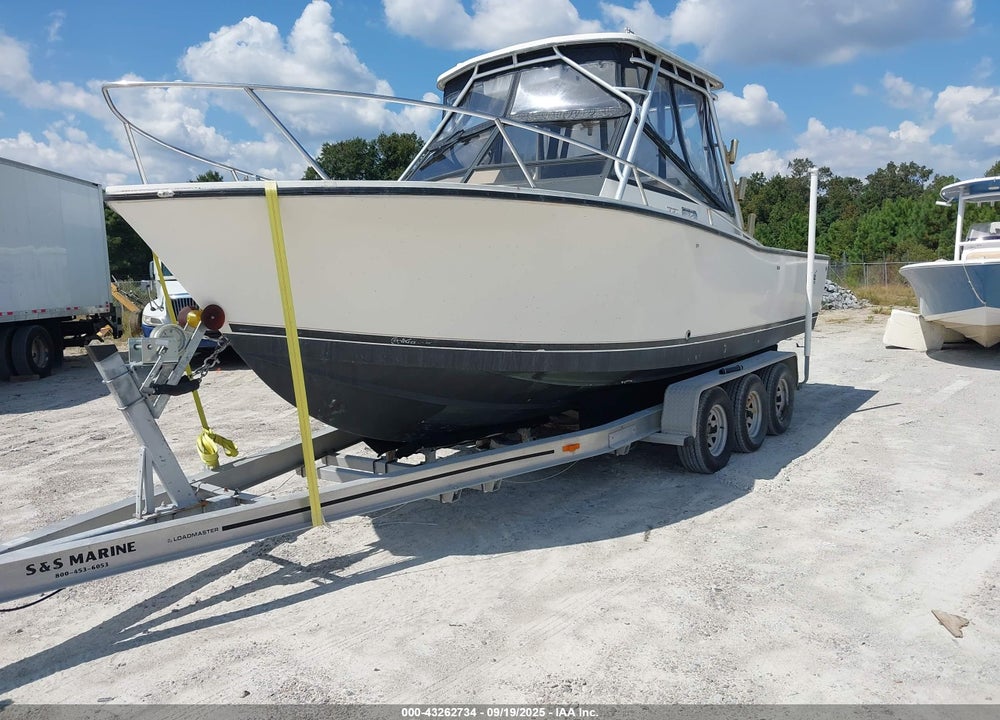 1998 CAROLINA 25 EXPRESS VIN: 1108649