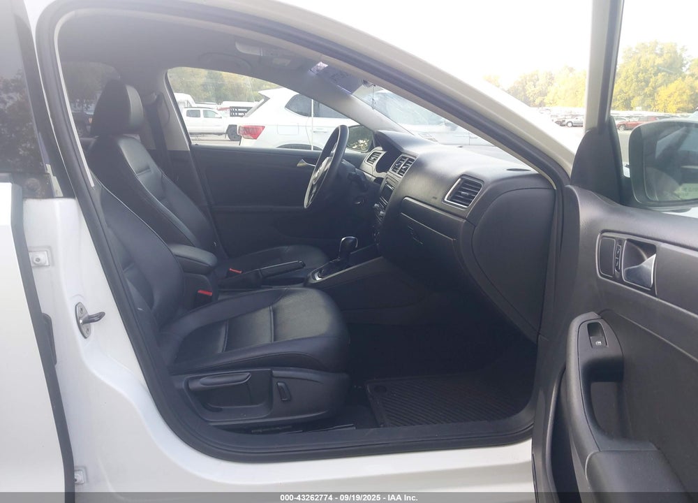 2014 VOLKSWAGEN JETTA VIN: 3VWD07AJ9EM322879