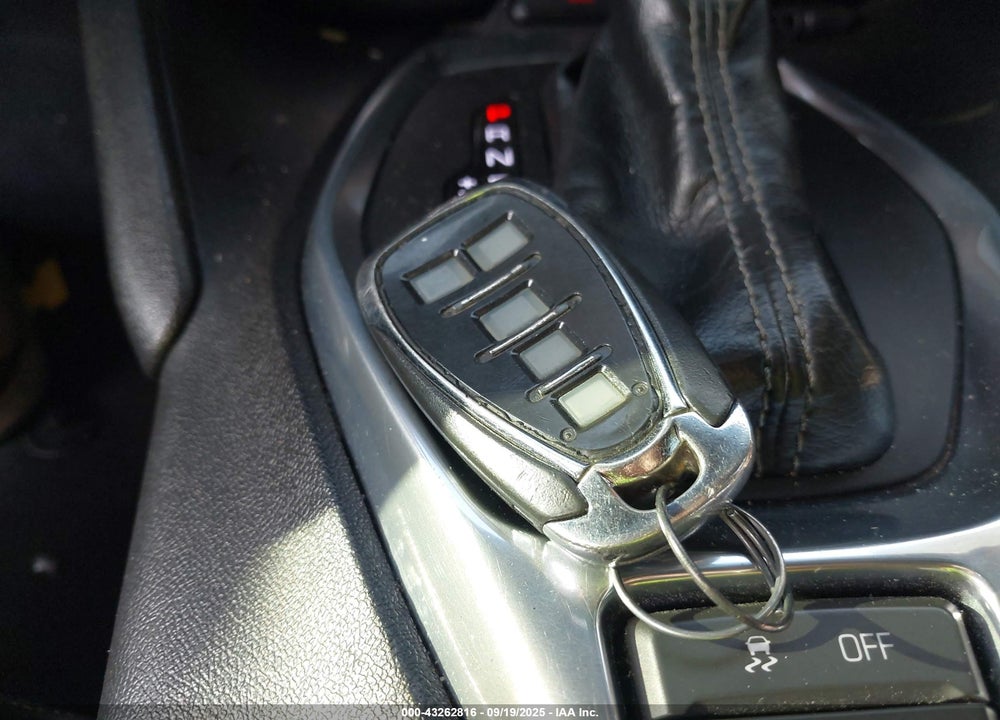 2016 CHEVROLET CAMARO VIN: 1G1FB1RS1G0142228