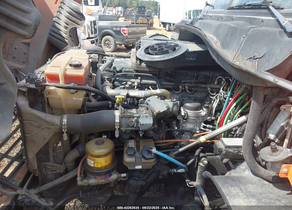 2013 FREIGHTLINER CASCADIA 125 VIN: 1FUJGLDV4DLBV3844