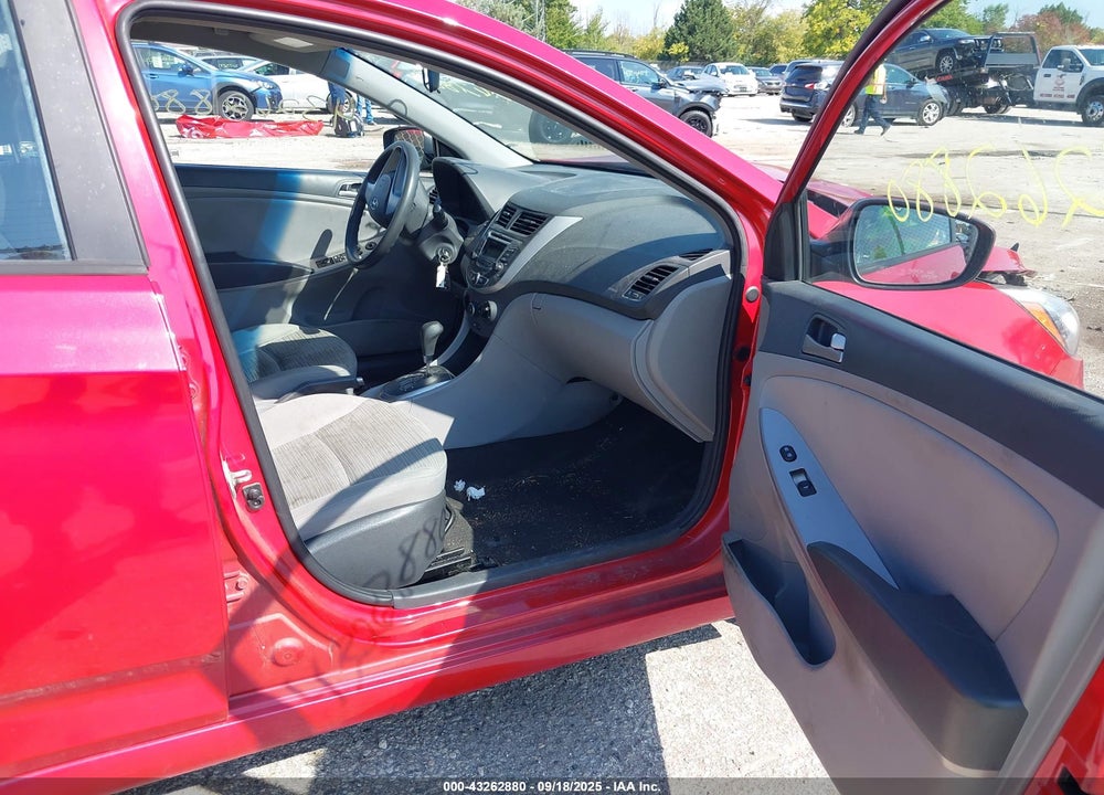 2016 HYUNDAI ACCENT VIN: KMHCT4AE1GU978740