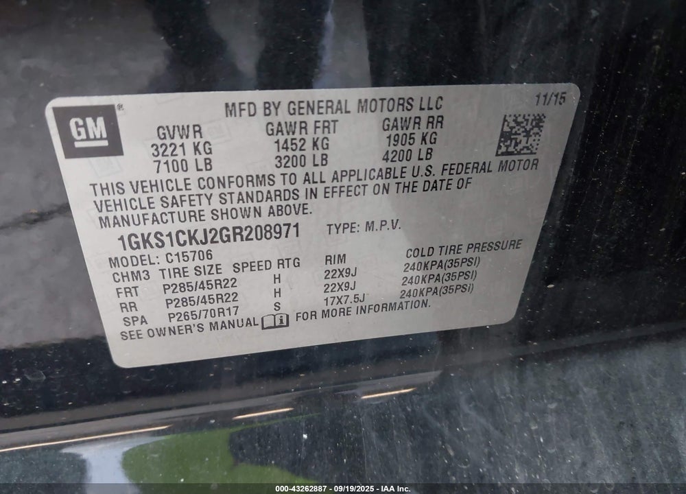 2016 GMC YUKON DENALI VIN: 1GKS1CKJ2GR208971