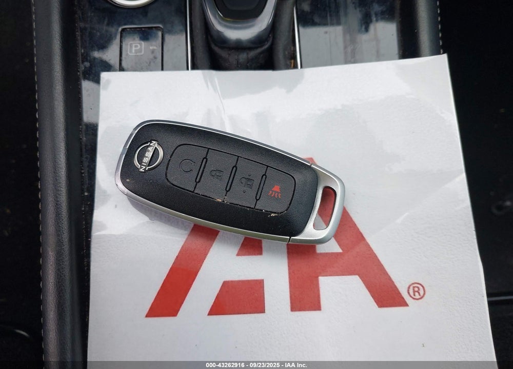 2023 NISSAN KICKS SR XTRONIC CVT VIN: 3N1CP5DV8PL568623