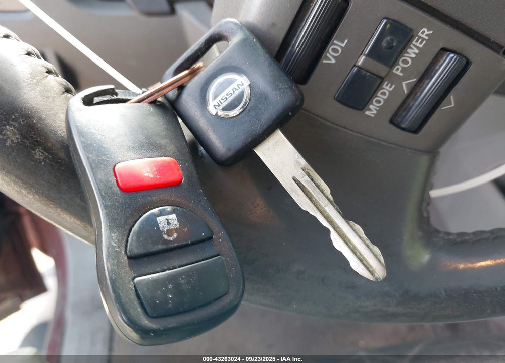 2004 NISSAN TITAN LE VIN: 1N6AA06B44N568137
