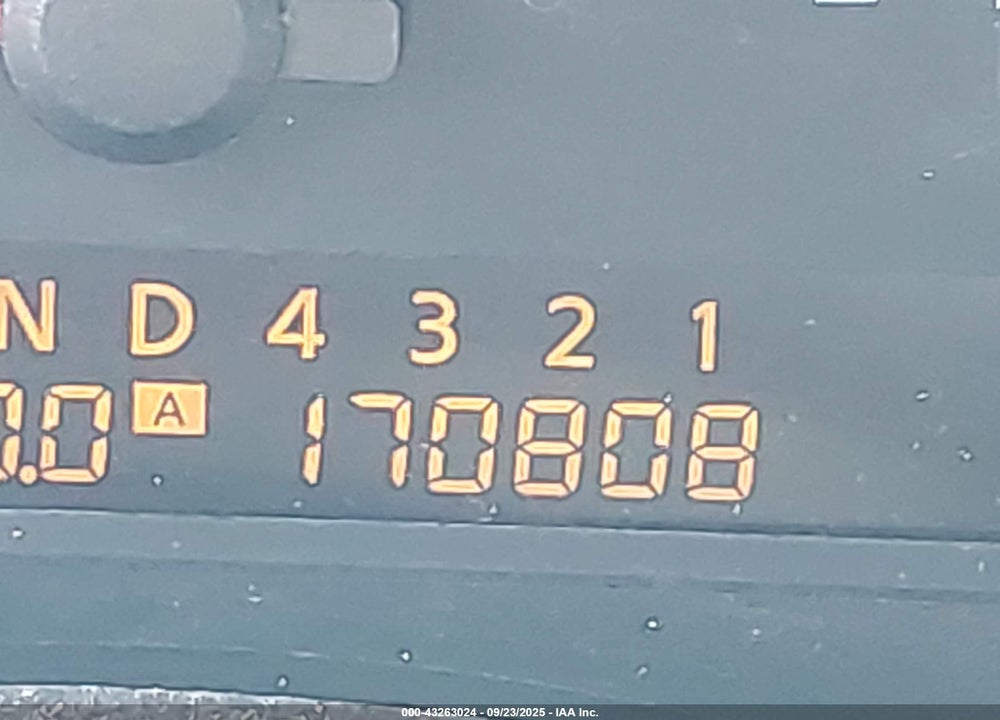 2004 NISSAN TITAN LE VIN: 1N6AA06B44N568137
