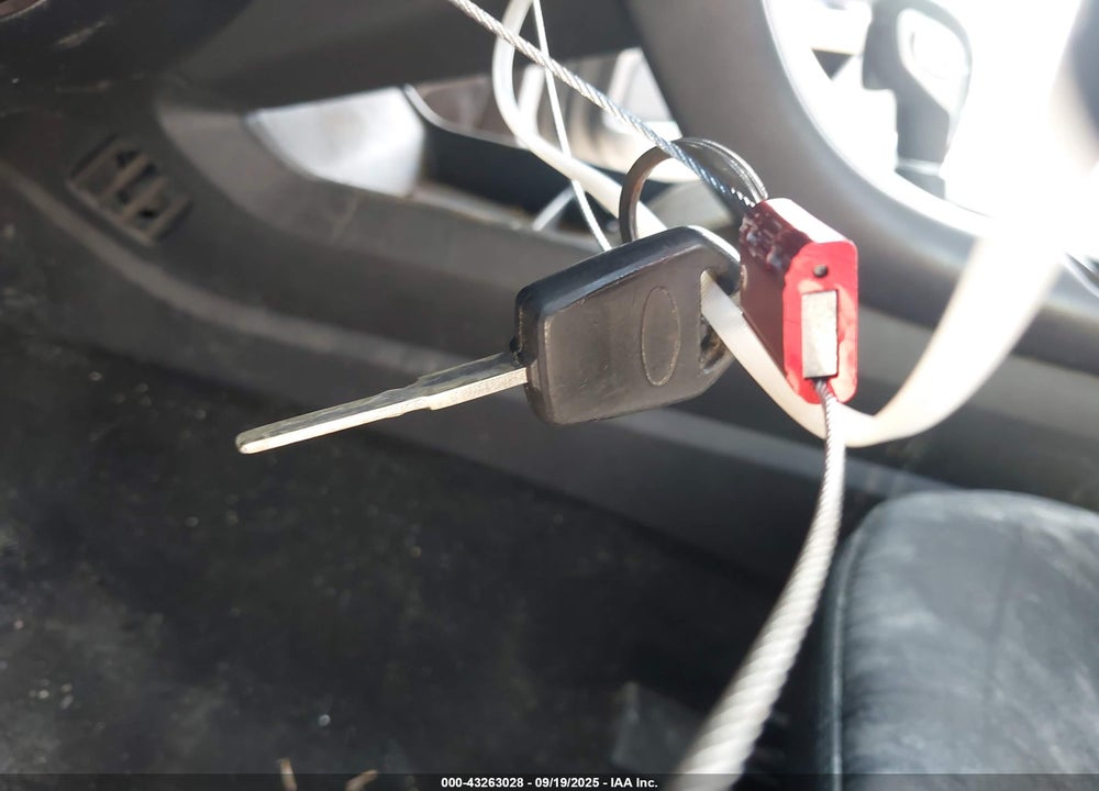 2015 FORD FUSION SE VIN: 3FA6P0HD1FR183016