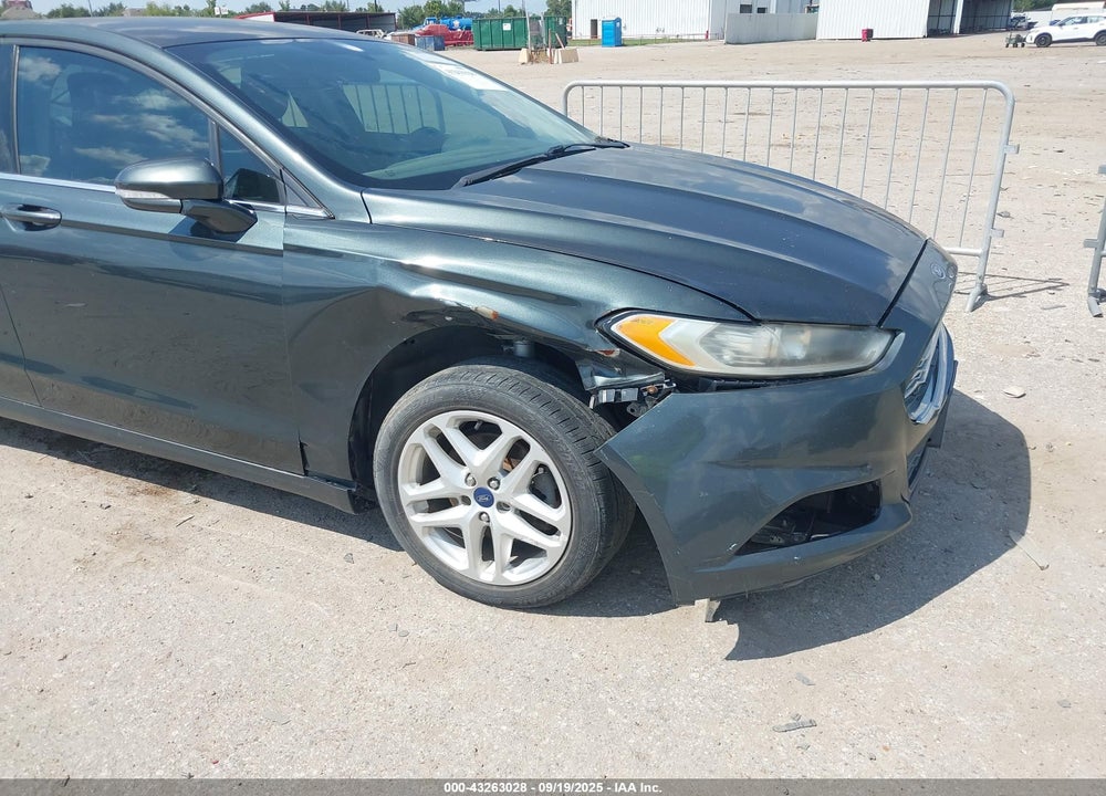 2015 FORD FUSION SE VIN: 3FA6P0HD1FR183016