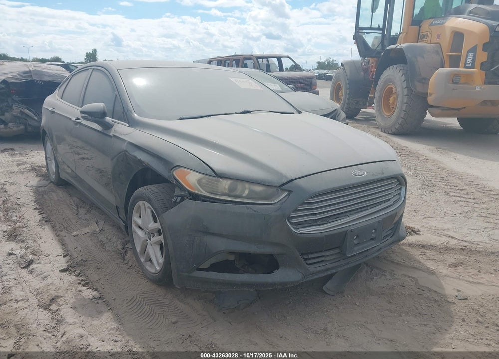 2015 FORD FUSION SE VIN: 3FA6P0HD1FR183016