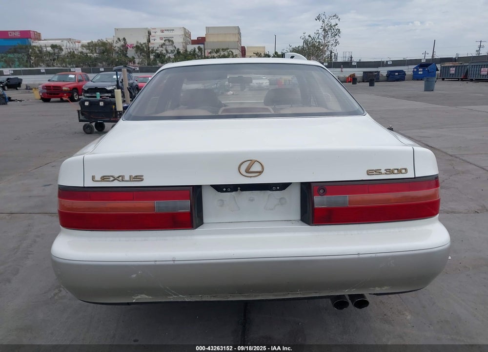 1996 LEXUS ES 300 VIN: JT8BF12G1T0161130