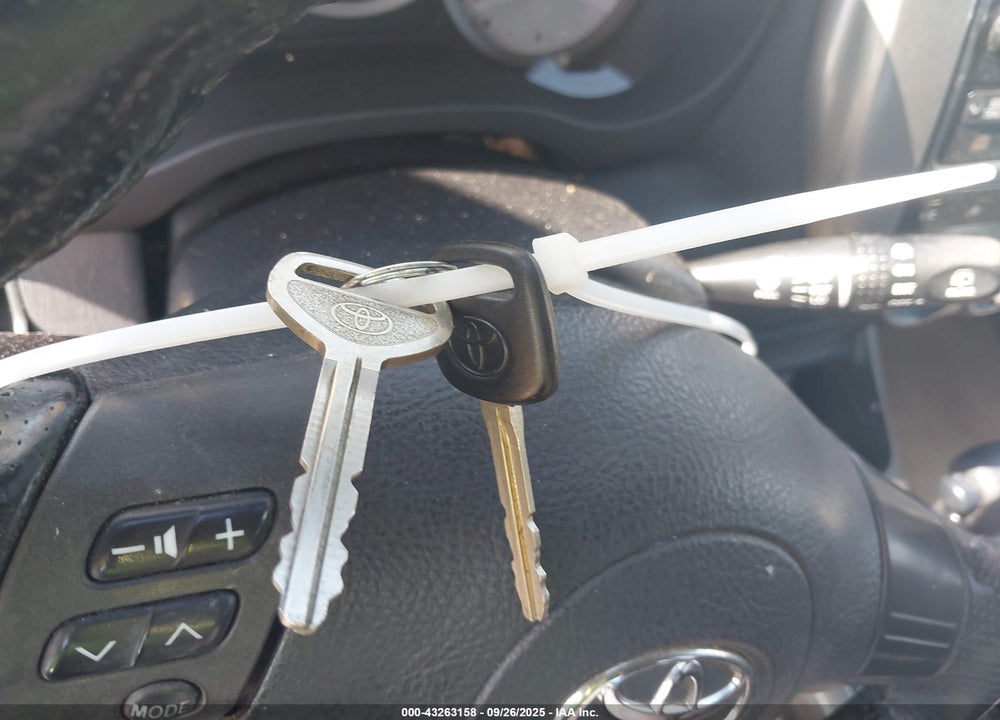 2004 TOYOTA RAV4 VIN: JTEHD20V446013489