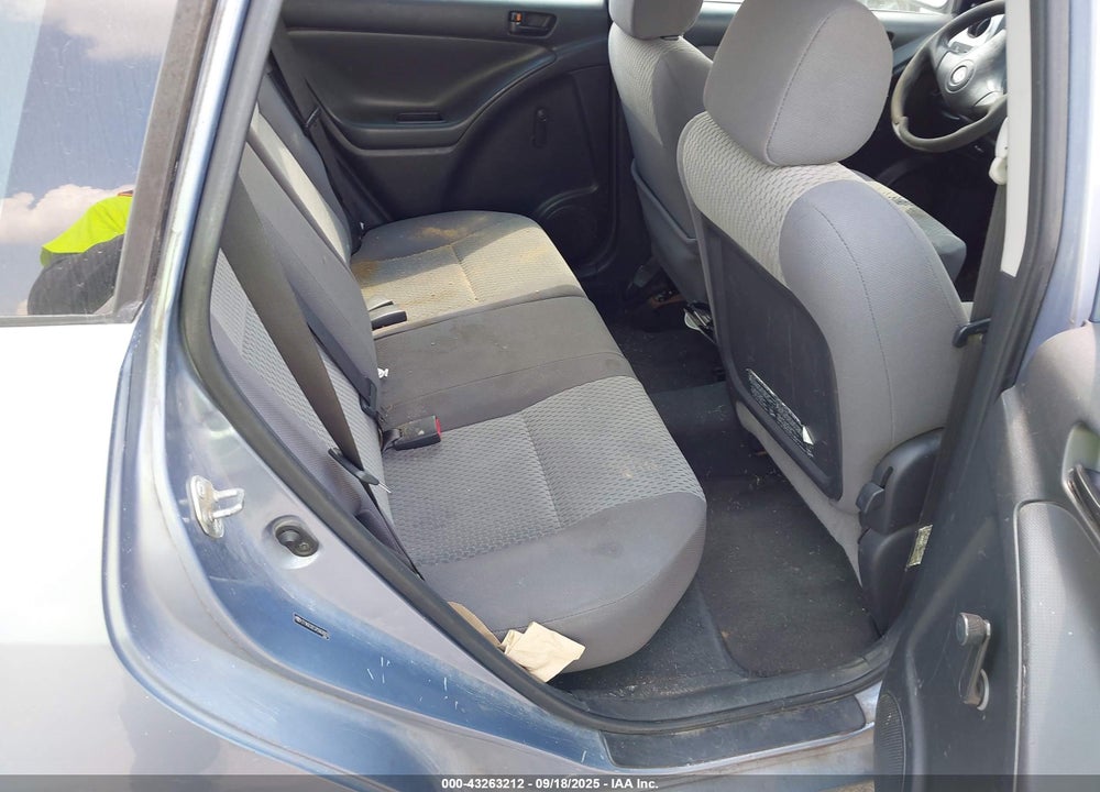 2007 TOYOTA MATRIX VIN: 2T1KR32E57C662603