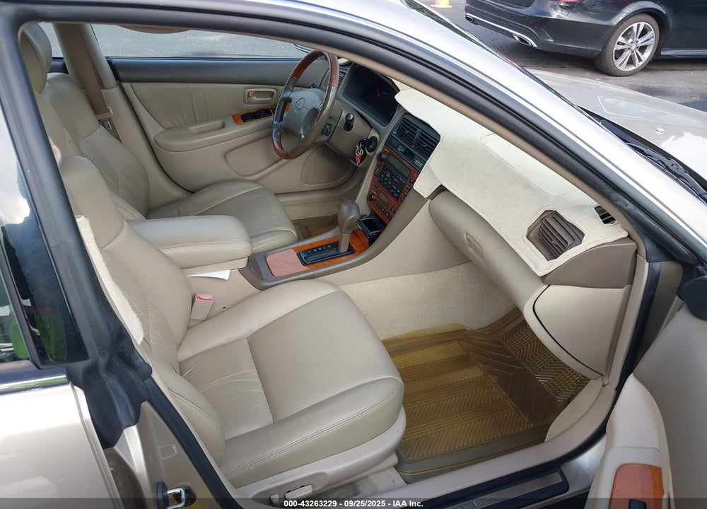 2000 LEXUS ES 300 VIN: JT8BF28G2Y5089653