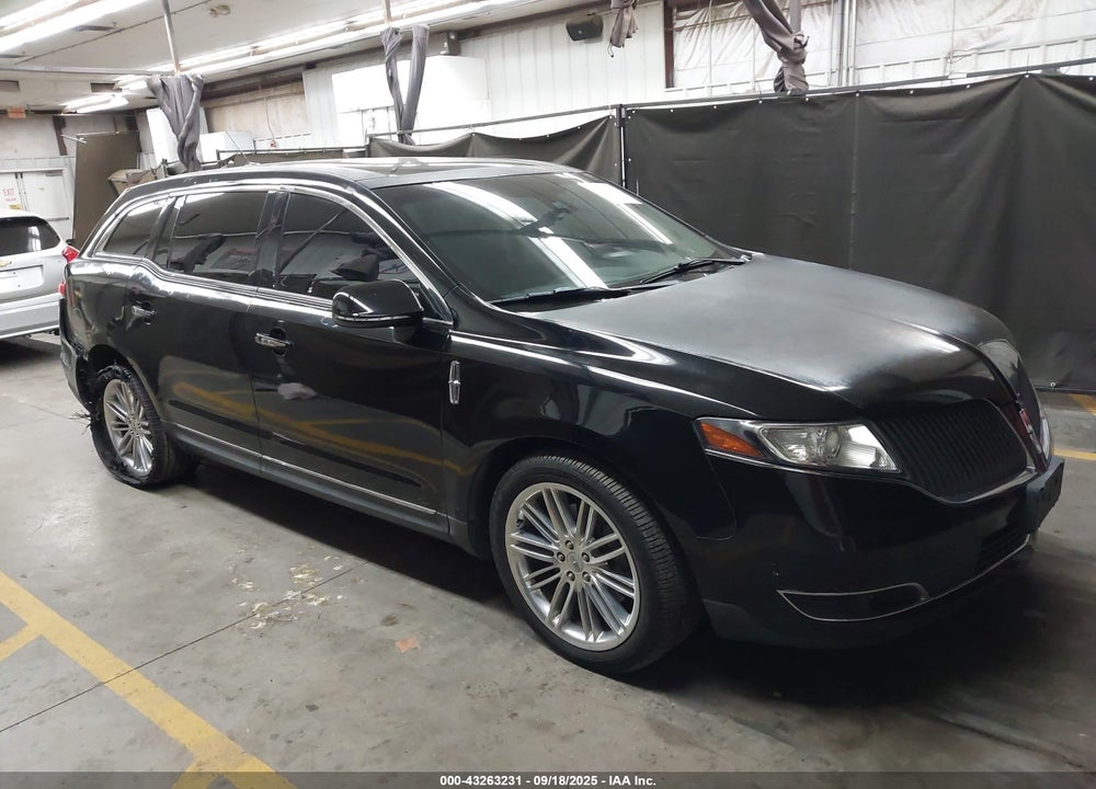 2016 LINCOLN MKT VIN: 2LMHJ5AT5GBL00597