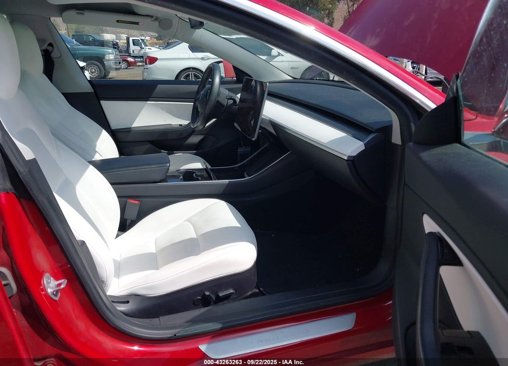 2019 TESLA MODEL 3 LONG RANGE/PERFORMANCE VIN: 5YJ3E1EB8KF393510