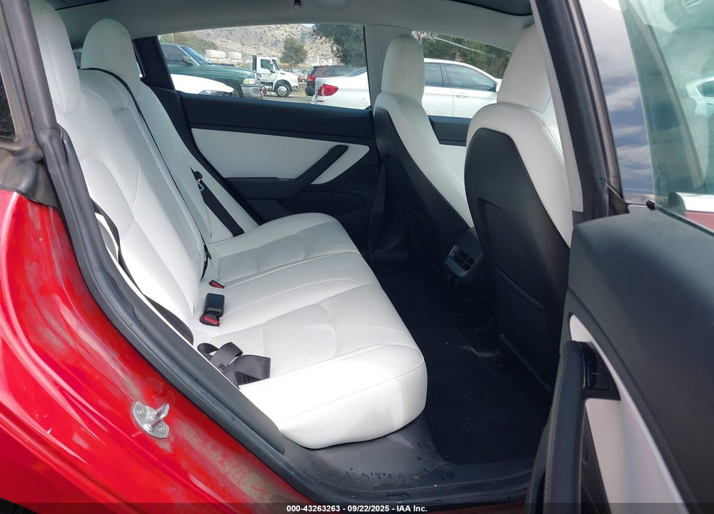 2019 TESLA MODEL 3 LONG RANGE/PERFORMANCE VIN: 5YJ3E1EB8KF393510