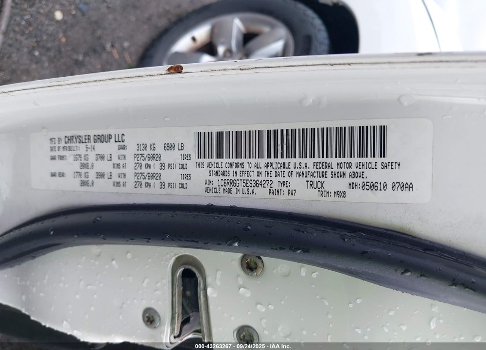 2014 RAM 1500 VIN: 1C6RR6GT5ES364272