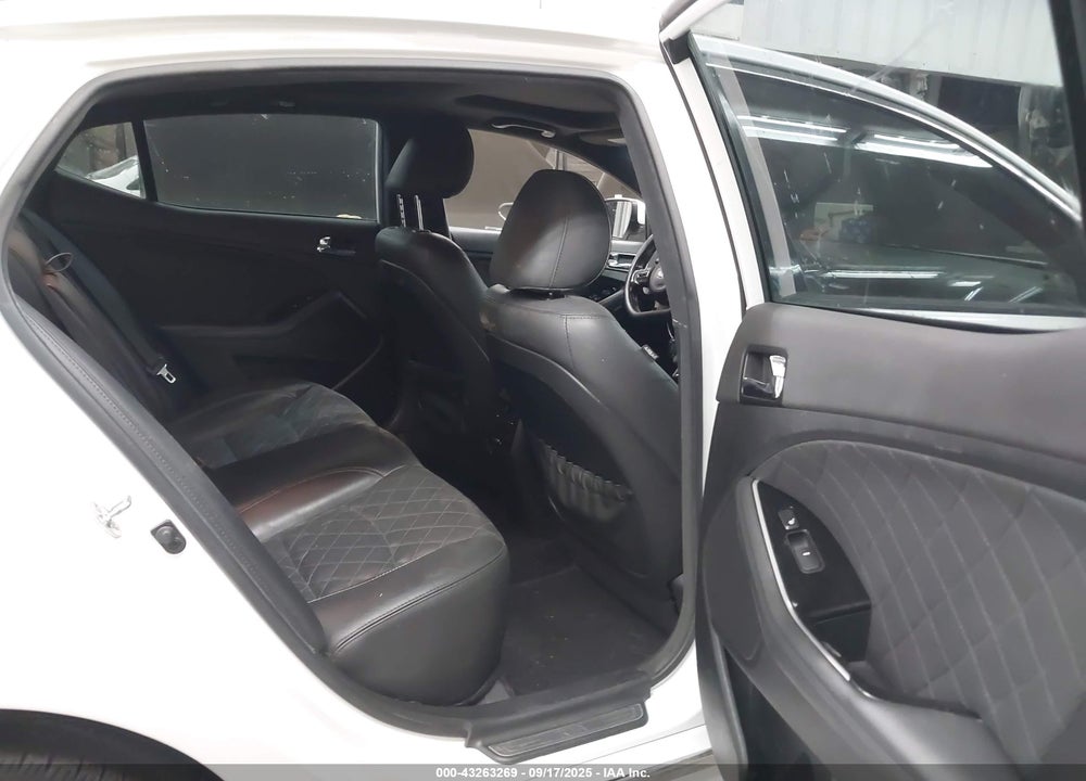 2014 KIA OPTIMA VIN: 5XXGR4A64EG337761