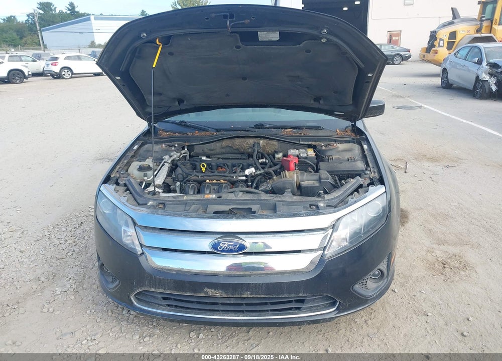 2011 FORD FUSION VIN: 3FAHP0HA2BR179761