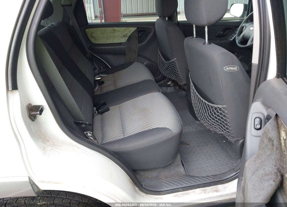 2004 FORD ESCAPE XLT VIN: 1FMCU03184KA30021