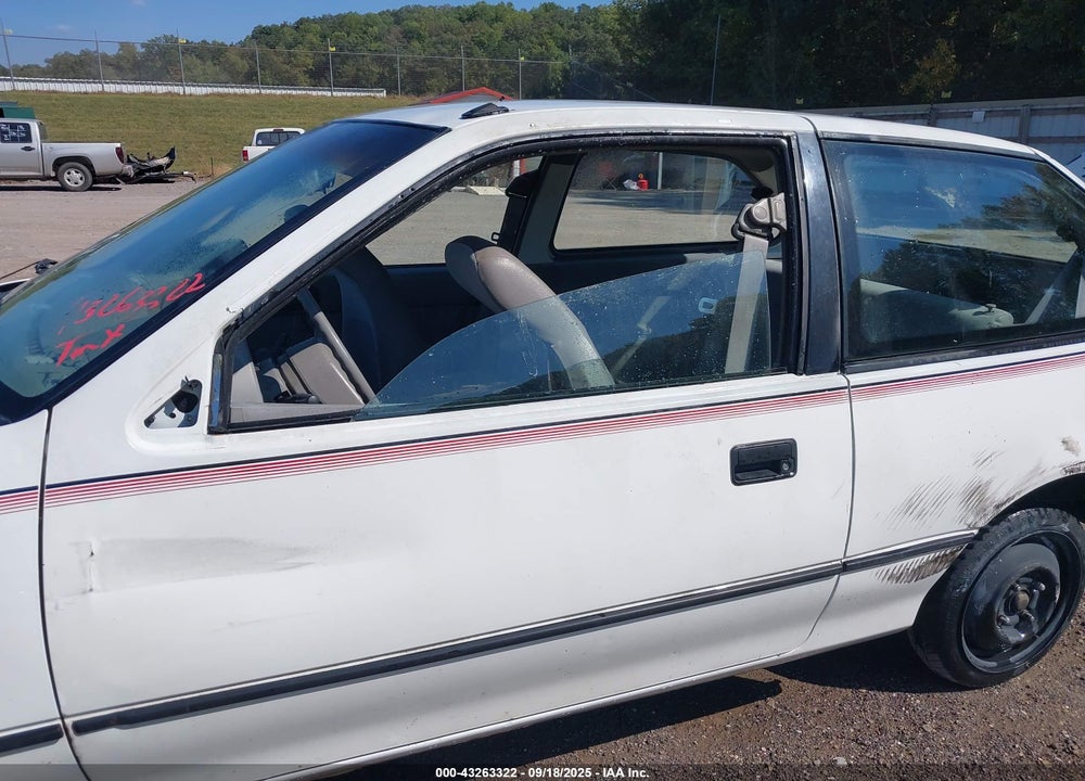 1993 GEO METRO VIN: 2C1MR2461P6753777