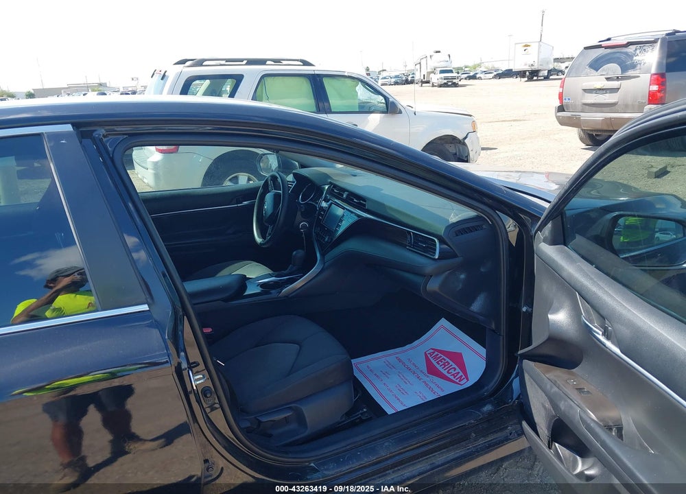 2020 TOYOTA CAMRY LE VIN: 4T1C11AK4LU365533