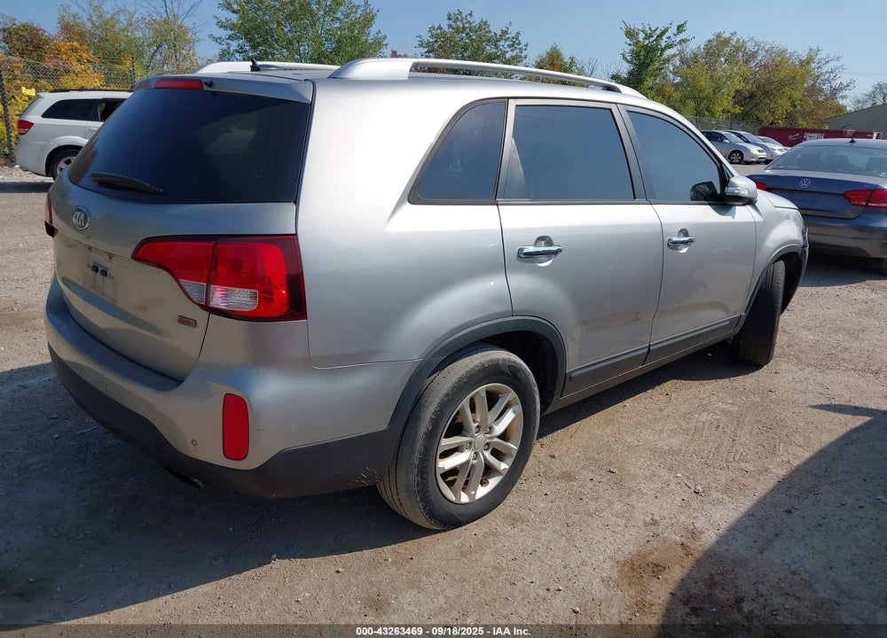 2014 KIA SORENTO VIN: 5XYKTCA69EG522972