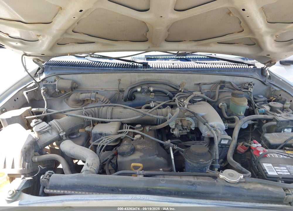 2000 TOYOTA TACOMA VIN: 4TAVL52N3YZ668008