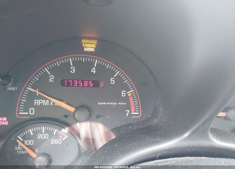 2005 PONTIAC GRAND AM SE VIN: 1G2NE52E85M117472