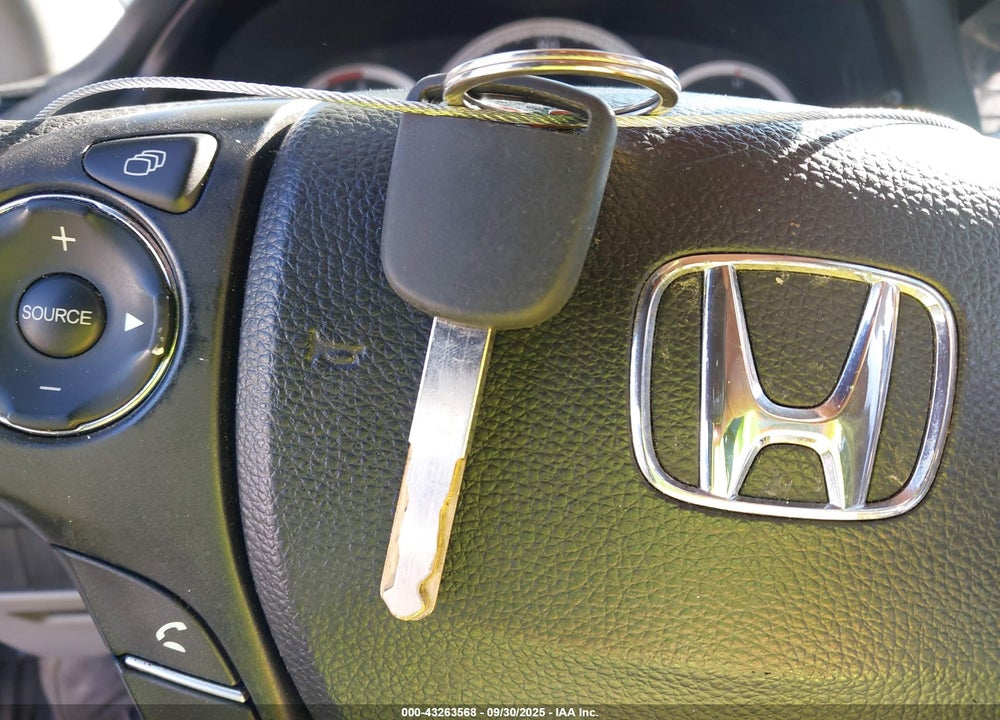 2015 HONDA ACCORD VIN: 1HGCR2F35FA221016