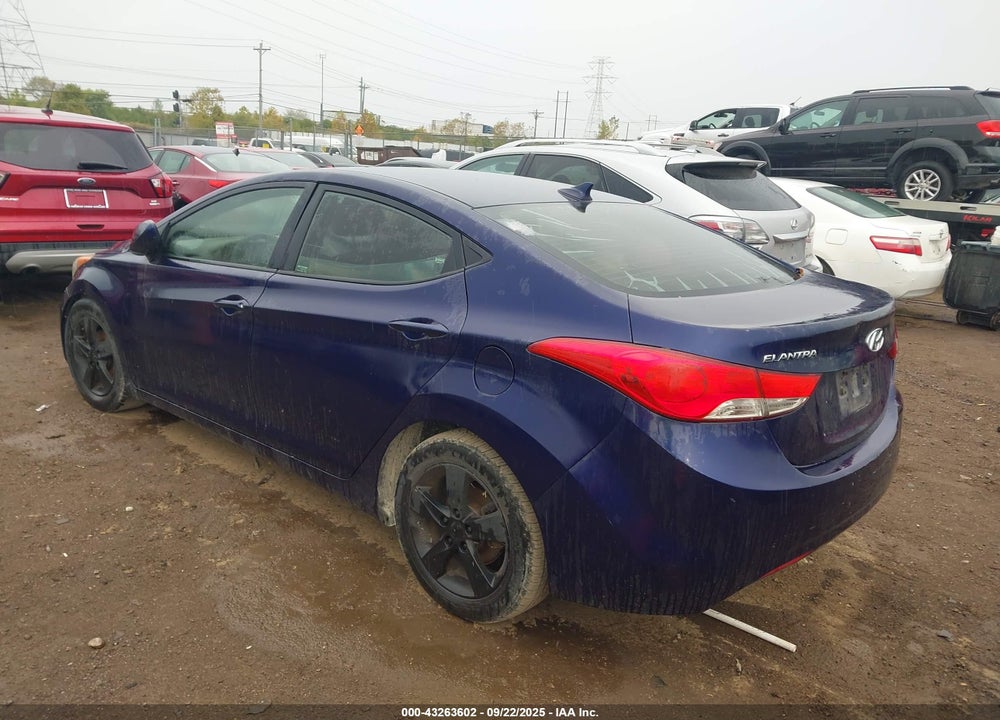 2013 HYUNDAI ELANTRA VIN: 5NPDH4AE2DH198438